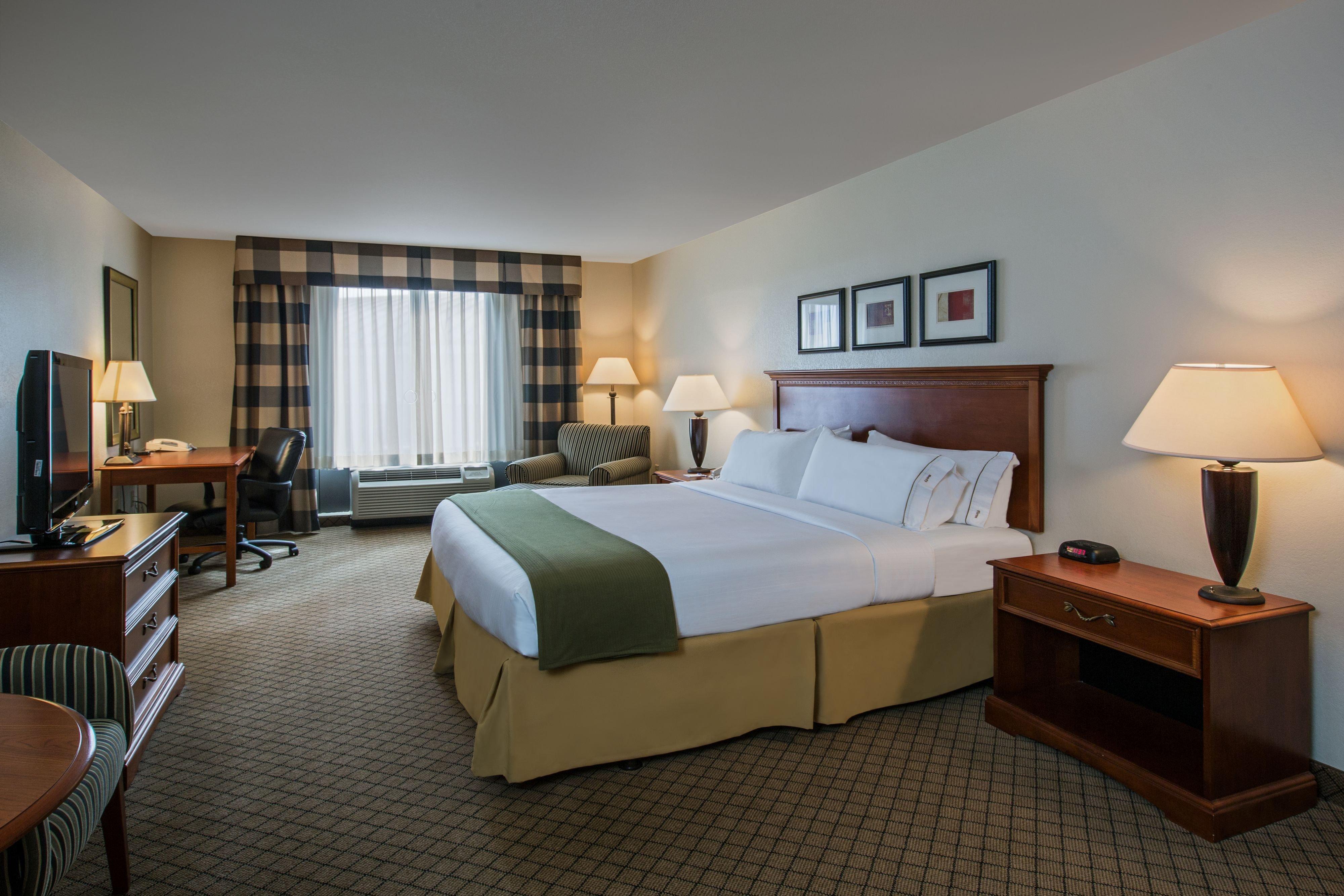 Holiday Inn Express Hotel & Suites Jackson - Flowood By Ihg Exterior photo