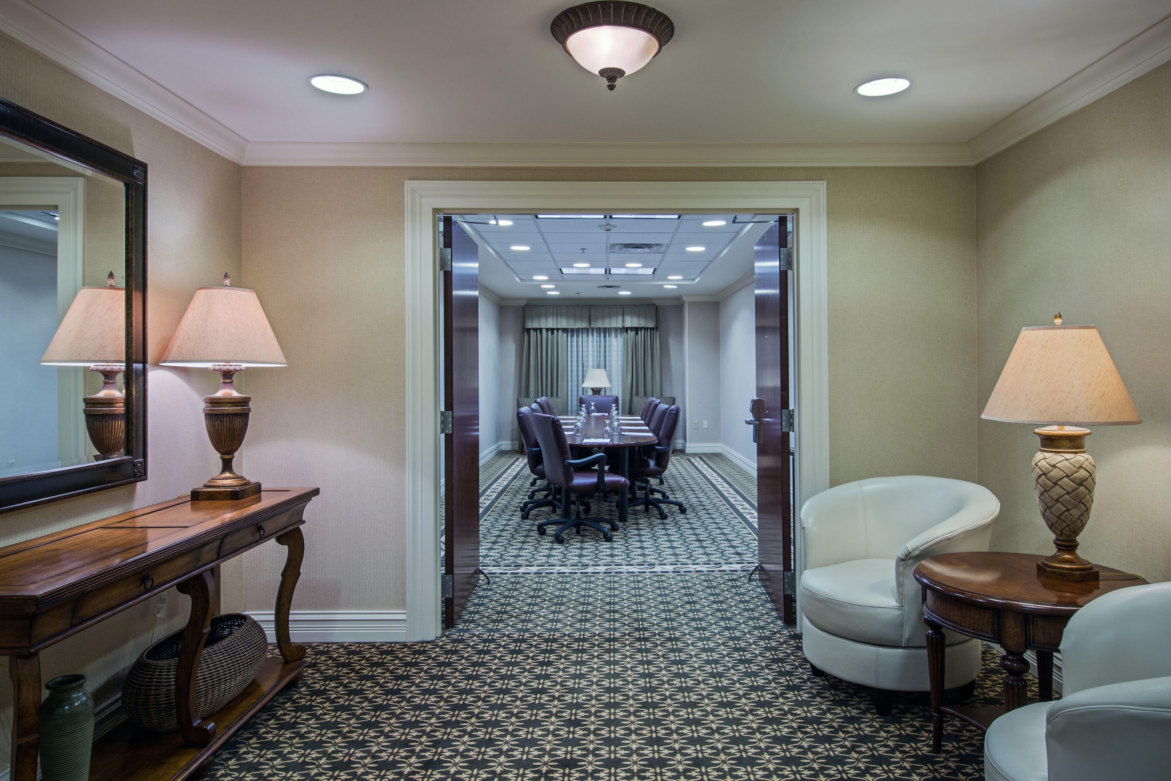 Holiday Inn Express Hotel & Suites Jackson - Flowood By Ihg Exterior photo